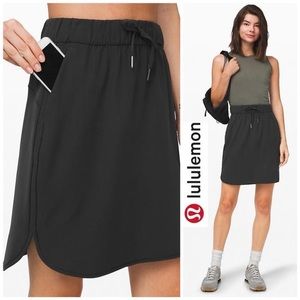 On the Fly Woven Skirt